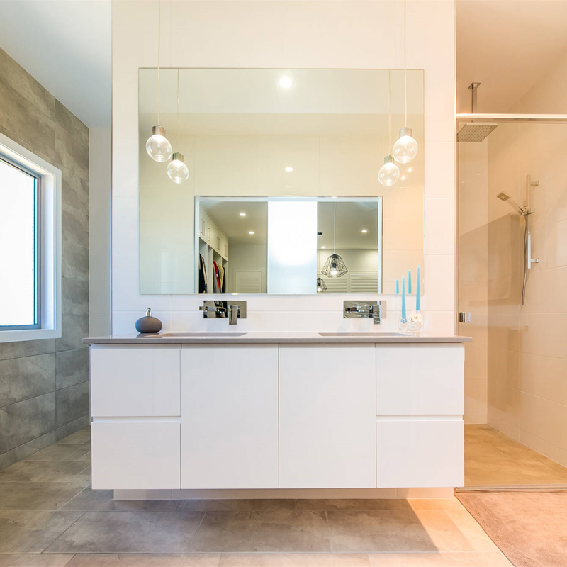 Minimalist Banyo Dolap Üniteleri Ayna Mat Beyaz Düz Panel Melamin Duvar Montajı