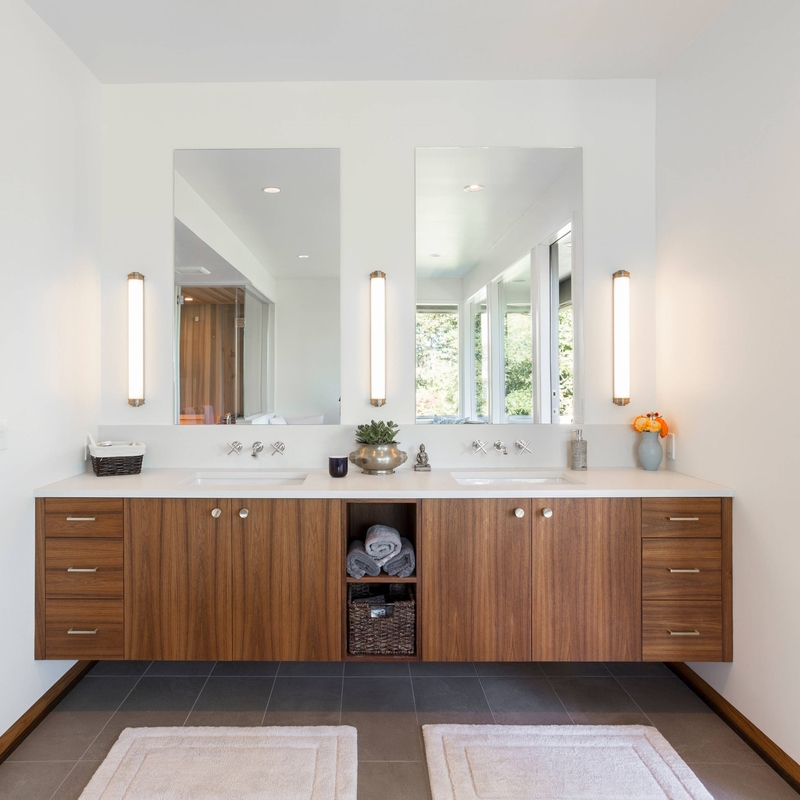 Dikdörtgen Ayna Banyo Setleri Ahşap Tahıl Kereste Kaplama Lavabo ile Modern Lüks Banyo Vanity