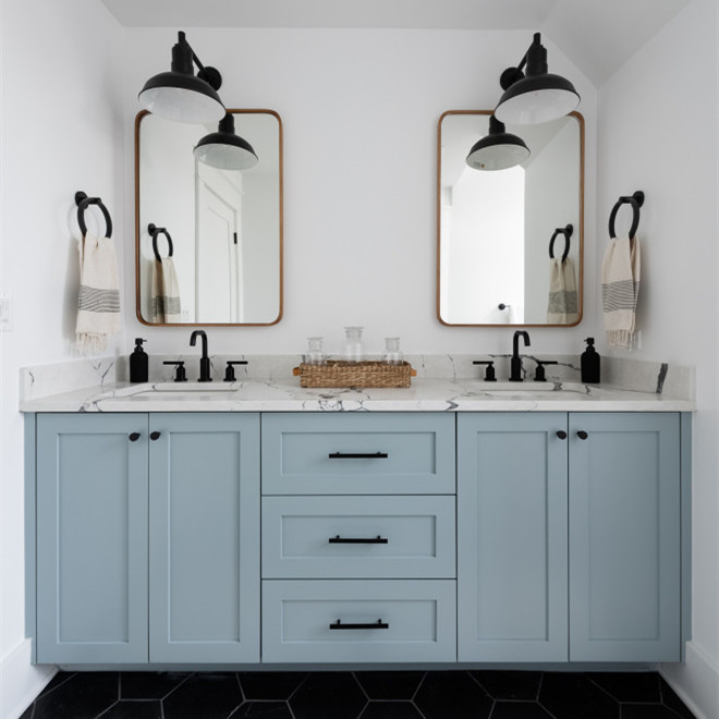 Benzersiz Ayakta Çalkalayıcı Tarzı Çok Renkli Lake Banyo Vanity Seti Sıhhi