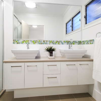 Mat Duvara Monte Banyo Vanity Kuvarslı Beyaz Düz Melamin Banyo Dolabı